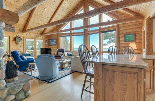 Harrisville House | On-Site Trails & Private Beach! Lake Huron Retreat