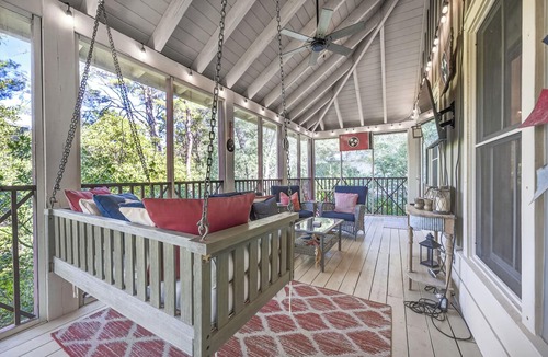 Seacrest Cottage | Paws, Pedals & Paradise- Golf Cart & Bikes Included!