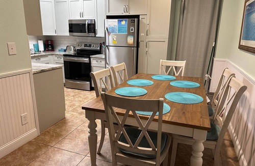 Pensacola Beach Apartment | Pensacola Beach Gulf-Front Condo☀️Sans Souci☀️Pool, Hot Tub