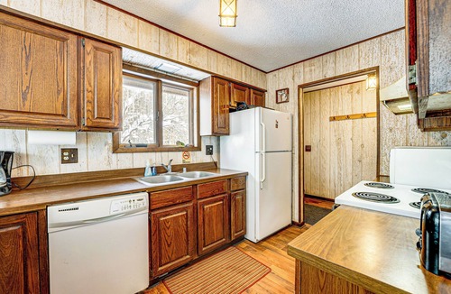Branch Cabin | Pere Marquette Riverfront Cabin w/Fishing Access