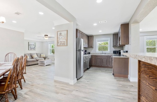 Milton House | Perfect 3-bedroom house with AC in serene Milton