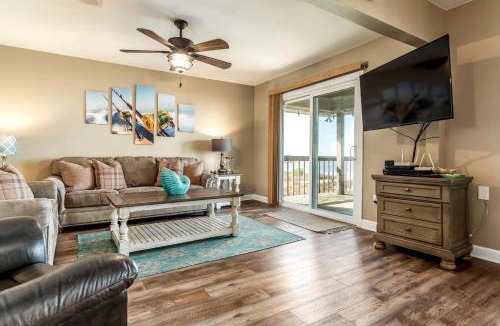 Silver Cay House | Pet-Friendly Cottage with Private Beach Access & Pier in Dauphin Island, Alabama