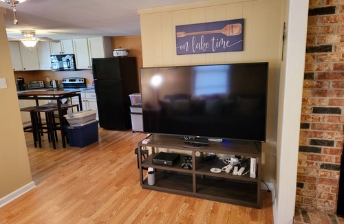 Covington House | Pet-Friendly Lakefront Bungalow on Jackson Lake - Sleeps 6