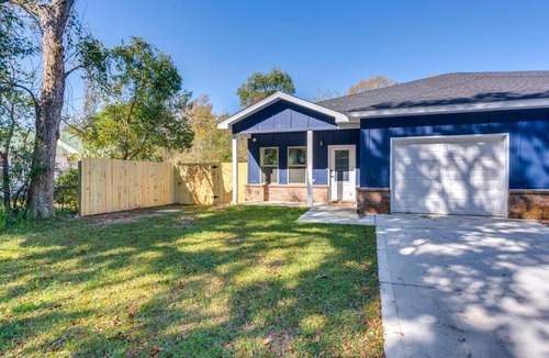 Ensley House | Pet-Friendly Pensacola Home: Central Location