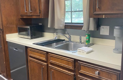 Brandon House | Pet Friendly! Whole home in Brandon OAK