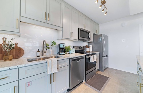 Orange Beach Condo | Phenomenal 1st floor Gulf front end unit condo. Rare pet friendly- (1) 25lb dog