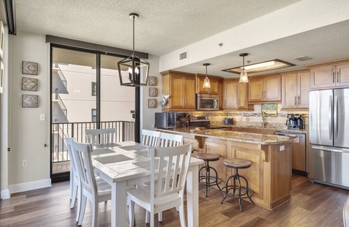 Orange Beach Condo | Phoenix 8 1101 | Beachfront View | Spacious Corner Condo | My Beach Getaways