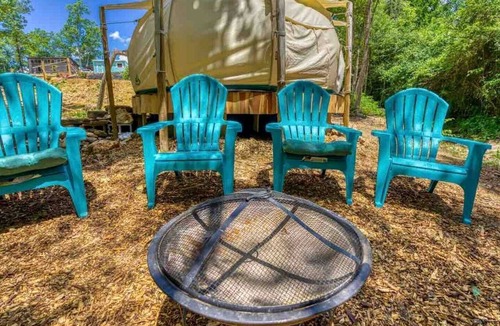 Rogersville RV Rental | Picturesque Bell Tent with Fire Pit and Picnic Area in Alabama