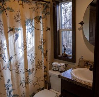 Monteagle House | Picturesque Tiny Cottage with Cozy Indoor and Outdoor in Tennessee