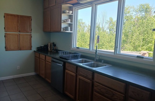 Suttons Bay House | PineBay Hideaway! Two bedroom, 1 bath, private area. Sleeps 5 plus pullout sofa.