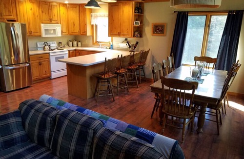 Forest County House | Piper`s Point on Lake Julia