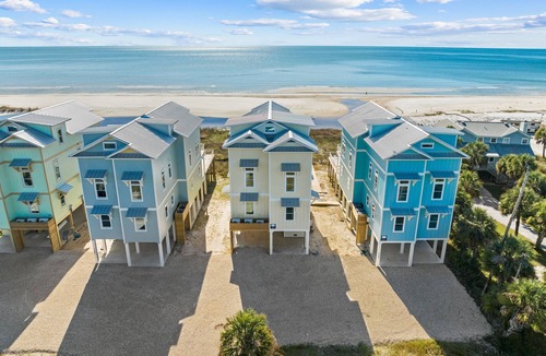 Indian Pass House | Playa Plata: 4th of July week now available as a Friday or Saturday check in!