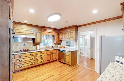 Orchard Hill House | Pool, Fire Pit & Pond: Angler's Retreat in Griffin
