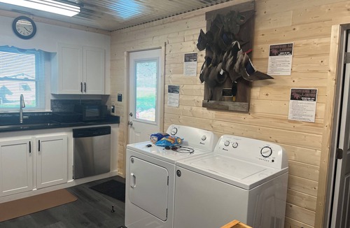 Hornbeak Cabin | Premier lodging at Reelfoot lake , First class upgrade!
