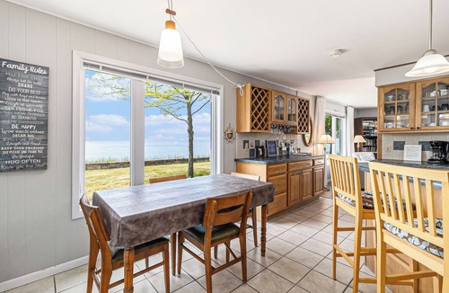 Manistee House | Private Beach & Stairs, Year-Round Hot Tub, & Unmatched Views of Lake Michigan!