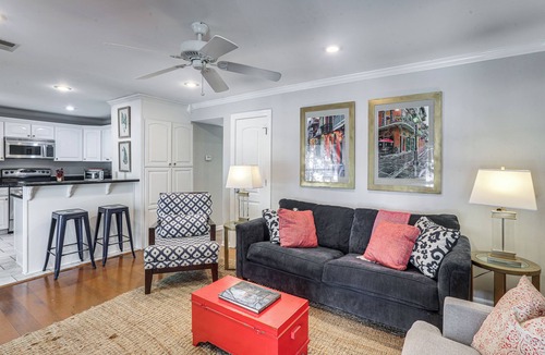 Oxford Condo | Private Deck, 1 Block From The Square