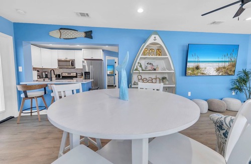 Riviera Beach House | 🏰🌴Private Heated Pool, Putting Green | .5 Mile to Beach | The White Sandcastle