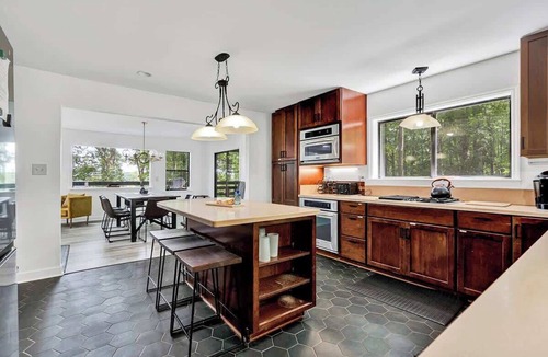 Sewanee House | Private Mountain Retreat Near Sewanee | 2 Homes, Sleeps 20