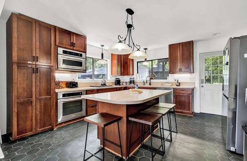 Sewanee House | Private Mountain Retreat Near Sewanee | 2 Homes, Sleeps 20