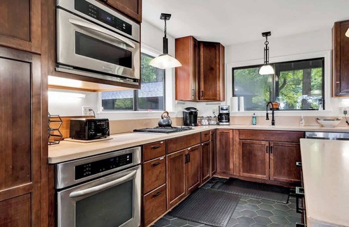 Sewanee House | Private Mountain Retreat Near Sewanee | 2 Homes, Sleeps 20