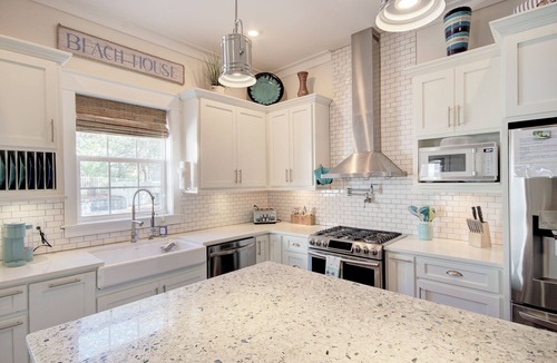Santa Rosa Beach House | PRIVATE POOL/GOLF CART/SWING/ICE MAKER/BEACH CHAIRS & UMBRELLAS/PARKING 6 CARS