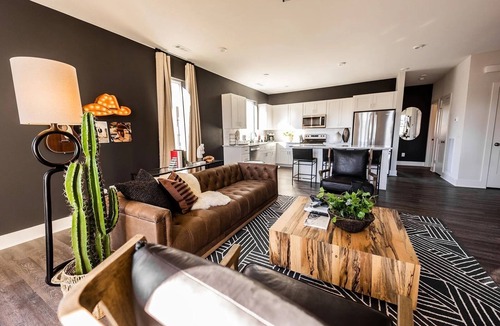 Whitebridge House | Quad House 228-30-32-34–Near Nashville–Sleeps 32