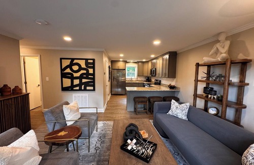 Florence Apartment | Quaint 2-bedroom apartment Historic downtown Florence