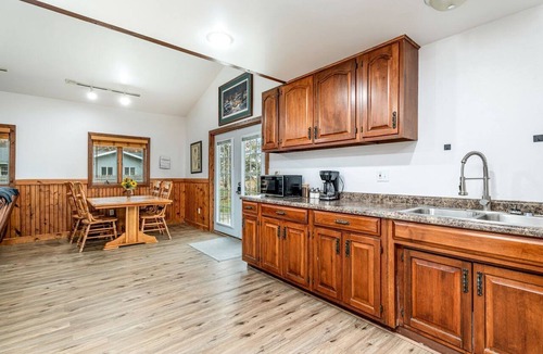 Au Gres House | Quaint Lake Cottage Perfect to Reconnect with Nature in Michigan