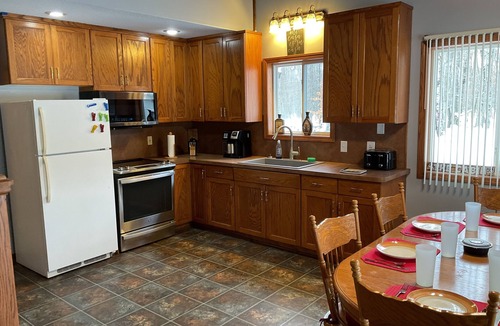 Sears Cabin | Quiet Woodland Escape Secluded 3BR Cabin on 30 Acres