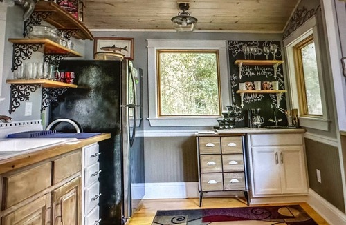 Bon Secour Cottage | Ready for Summer- Peaceful Retreat- Close to beaches Gulf Shores -Sleeps 2