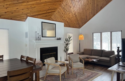 Elmira House | Recently updated “Birch Loft” tucked away in the beautiful north woods
