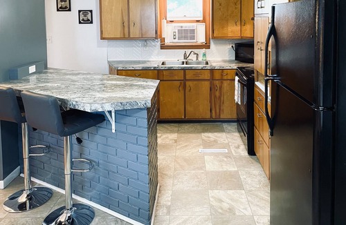 Manistee Apartment | Relax at Redberry House—just blocks from downtown and Lake MI beaches