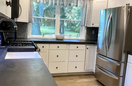 Sawyer House | Relax in our large 4b/2b ranch w/hot tub,firepit, game room, sleeps 11, pets ok
