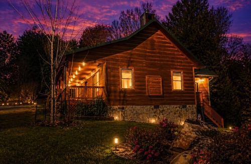 Maggie Valley Cabin | Relax & Recharge: Comfy Smoky Mountain Cabin without the crowds + Reliable WIFI