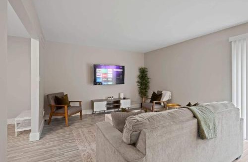 Rochester Apartment | Relax & Unwind in Rochester Cozy Vacation Spot