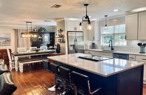 Pass Christian House | Remodeled Coastal Retreat, Hot Tub, Fire Pit, Games & Beach Access. By BSL