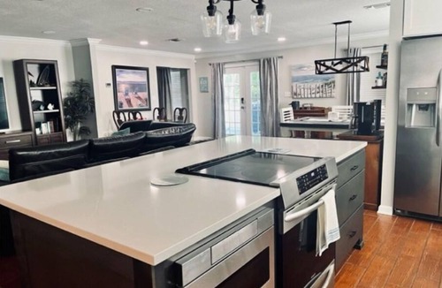 Pass Christian House | Remodeled Coastal Retreat, Hot Tub, Fire Pit, Games & Beach Access. By BSL