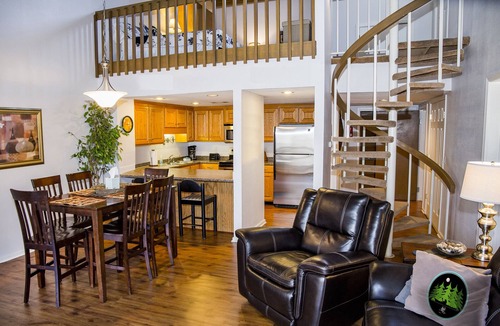 Fairfield Glade Villa | 🌄Resort Vacations at Fairfield Glade TN Beautifully Decorated 2 bedroom + Loft Villa