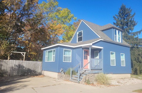 Frankfort House | Restoration - Romantic Getaway with Hot Tub, Deck, Fully Fenced-In Backyard, Bonfire Ring, Grill, A/C, and Great Location! Also dog-friendly!