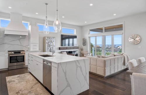 Bay Harbor House | Ridge 3: A luxurious 4-bedroom retreat in Bay Harbor with stunning lake views.