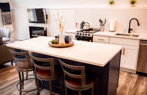 Glen Arbor Cottage | Ridge Point - Walk to Glen Arbor - Pet-Friendly - Close to Sleeping Bear Dunes