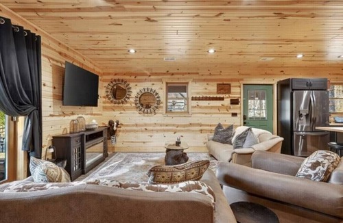 Newaygo Cabin | Rivers Edge Retreat-Hot Tub, Game Room, River View