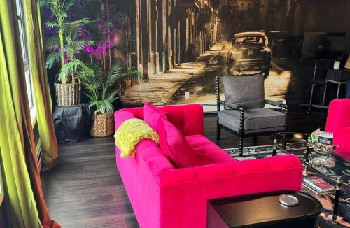 Saugatuck Apartment | Romantic Couples Getaway Downtown Saugatuck Walk everywhere