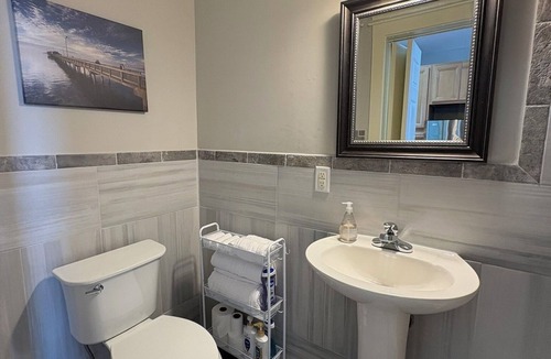Fairhope Cabin | Romantic Waterfront Lodge on Fish River/Fairhope, Private Deck/Couples Retreat