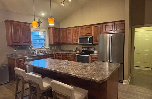 Starkville House | Rooted Rest Retreat ~ 3-br, fully furnished house right next to Dodson Farm