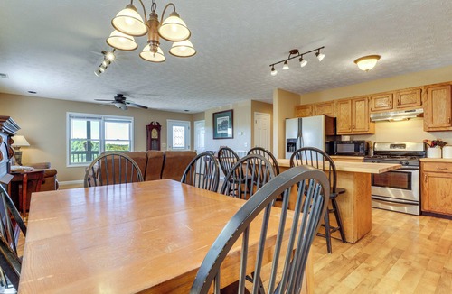 Mohawk House | Rural Bybee Retreat w/Mtn Views!