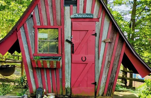 Frontier Resort | Rustic Cowboy Town resort bring your own tent and start relaxing or exploring