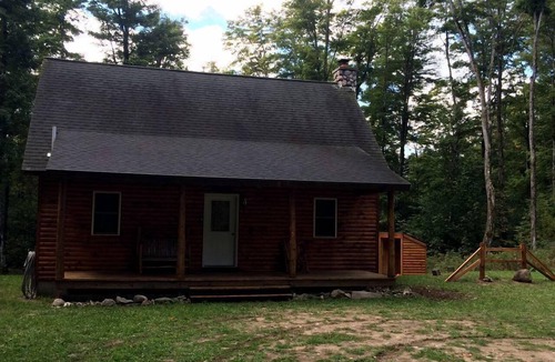 Germfask Cabin | Rustic Log Cabin on the Upper Peninsula in Blaney Park, Michigan