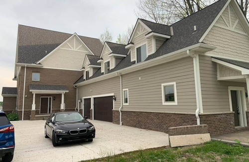 Pearl Beach Apartment | Saint Clair River Two Bedroom apt private entrance New Construction