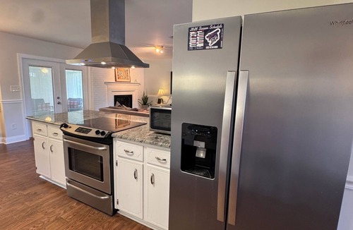 Myrtle Grove House | Saltwater Escape - Near NAS, Beach & Downtown